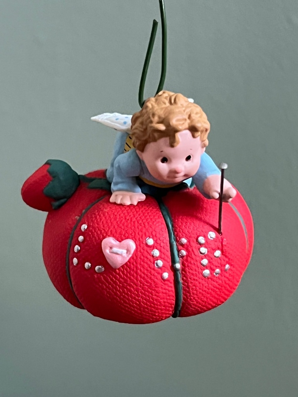 Hallmark Keepsake “Love to Sew”, 1997. QX6435